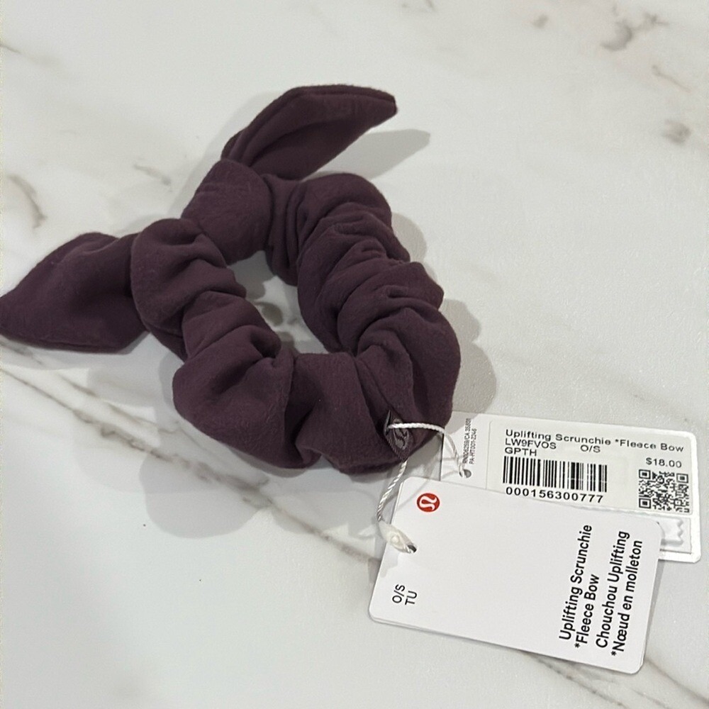 LULULEMON Uplifting Scrunchie Fleece‎ Bow  Grape Thistle purple  💜 NWT
